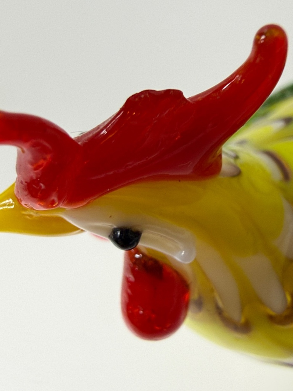 Imperfect Lenox Yellow Glass Chicken Figurine vintage brightly colored glass - Picture 5 of 13